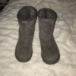 UGG BOOTS